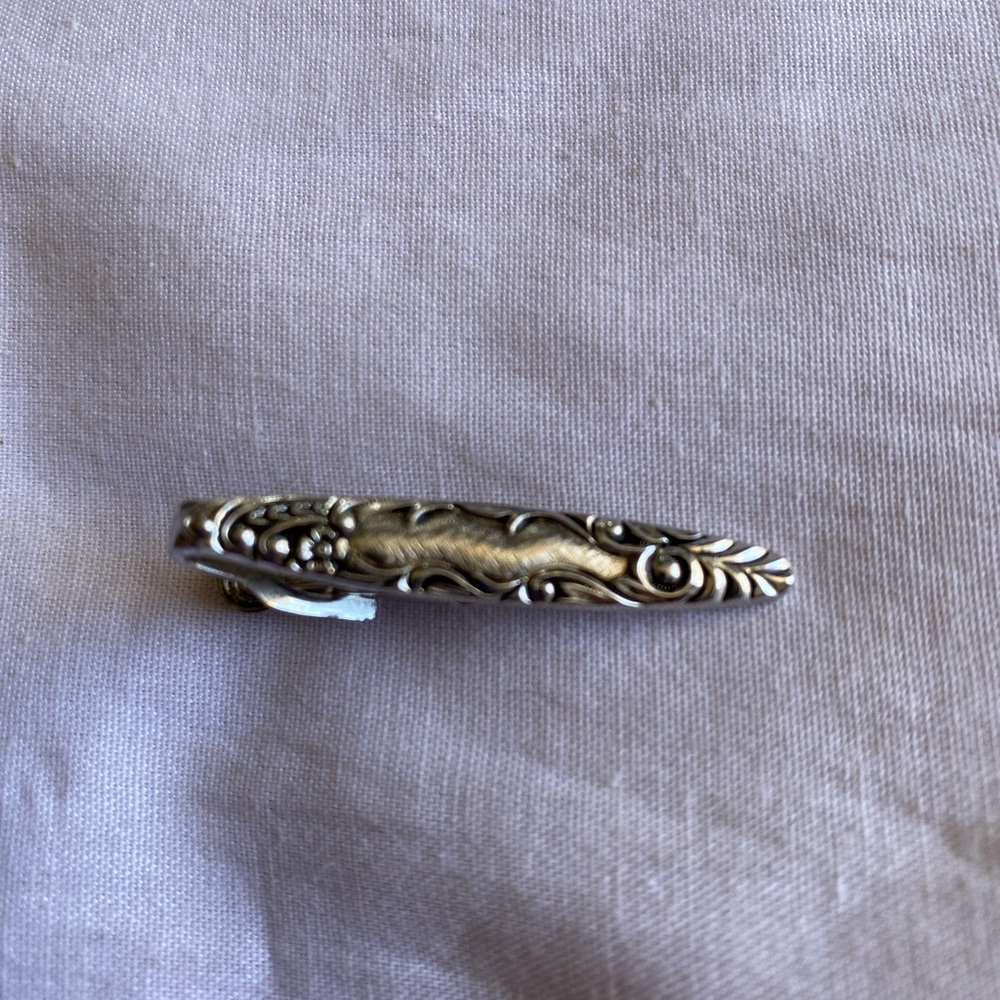 Vintage Sarah Coventry tie clip